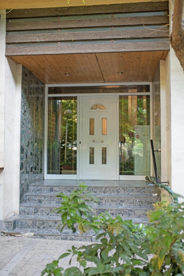 Messolonghi Square Apartment Атина Екстериор снимка